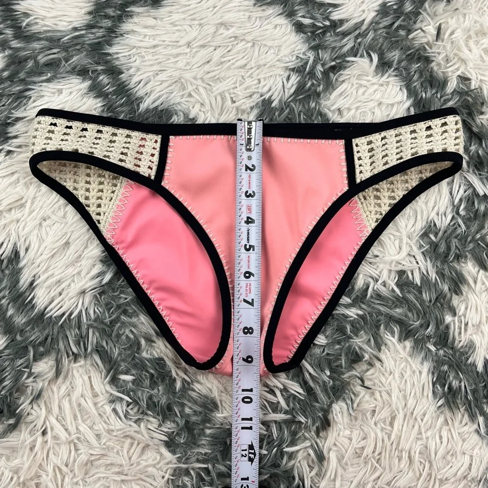 Victoria’s Secret Women’s Cheeky Bikini Bottom Peach Crochet Sides XL